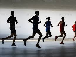 格拉斯纳：带法鹰夺欧联杯冠军永远难忘；格伊是位低调的领袖