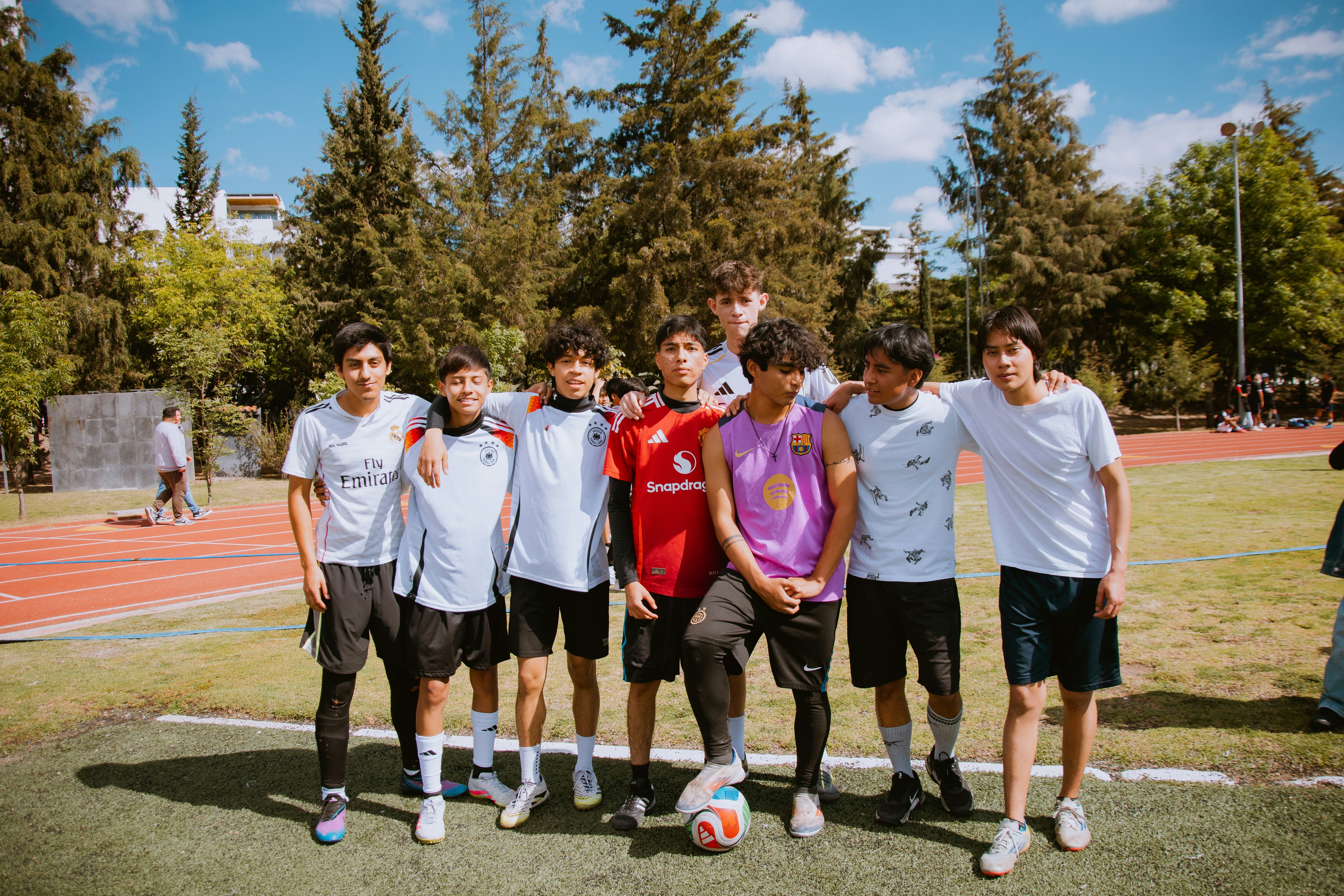 高诗岩跟克里斯连着两场视觉冲击力非常炸裂的配合，看着太爽了