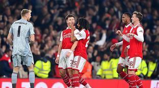 化的现代足 化的现代足