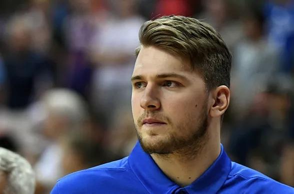 更加突显了 更加突显了